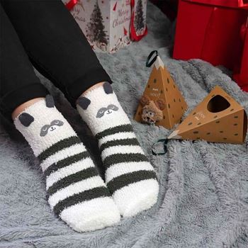 Obrázek Teplé ponožky v dárkové krabičce - panda
