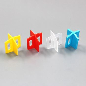 Obrázek z Vymezovací křížky na pokládání dlažby 100 ks - 3 mm 