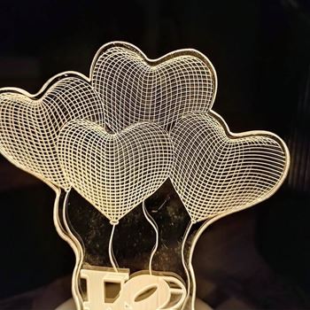 Obrázek z Dekorativní 3D lampa - srdíčka 