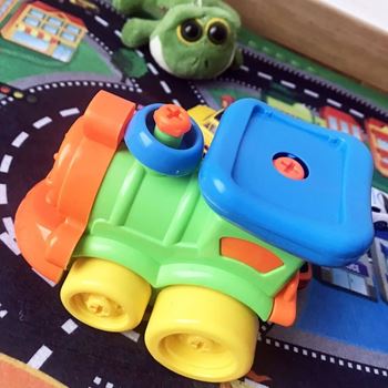 Obrázek z Šroubovací hračka pro děti - mašinka 