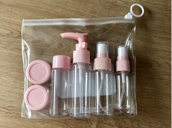 Obrázek z Sada cestovních lahviček na kosmetiku v taštičce do letadla 50 ml 