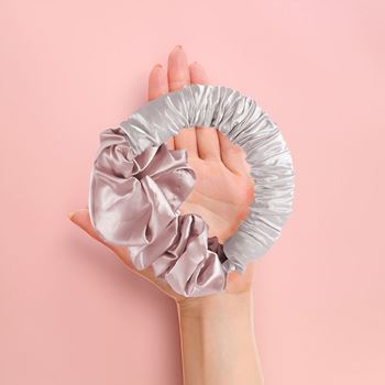 Obrázek z Saténová gumička na vlny bez použití tepla 