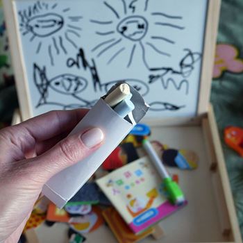 Obrázek z Dřevěná magnetická tabulka - postavičky  