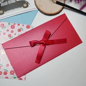 Obrázek Dárková obálka se stuhou - červená