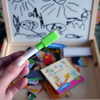 Obrázek z Dřevěná magnetická tabulka - postavičky  